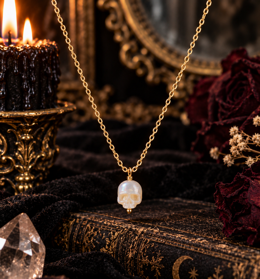 Carved Skull Pearl Solitaire